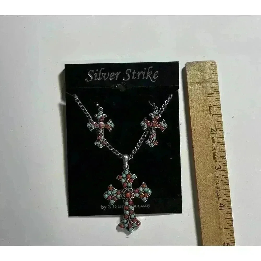 NWT Silver Strike 3-D Belt Company Turquoise Cross Earrings And Necklace Set - Picture 3 of 7